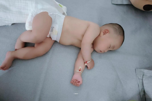 盐城三个月宝宝身高体重